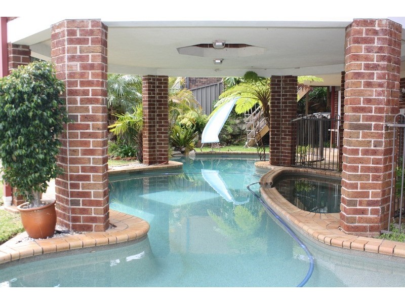 93 Bignell Street, Illawong NSW 2234