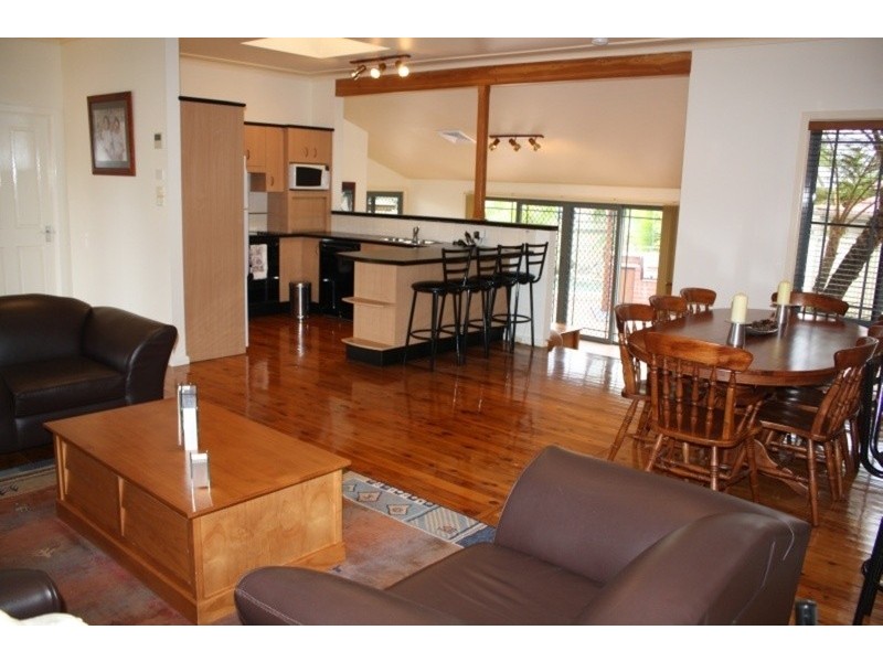 64 Alamein Road, Revesby Heights NSW 2212