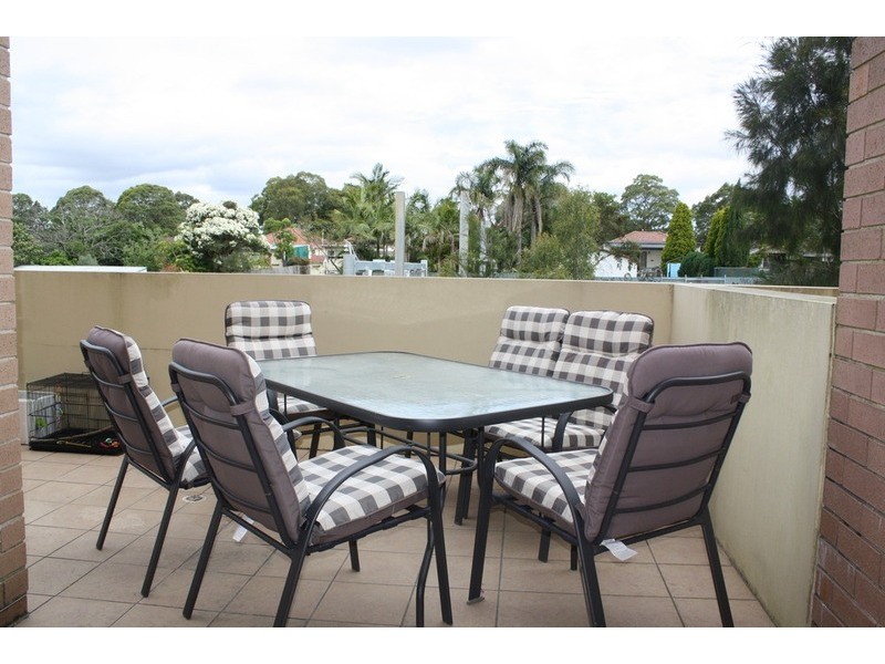 27/68 Davies Road, Padstow NSW 2211