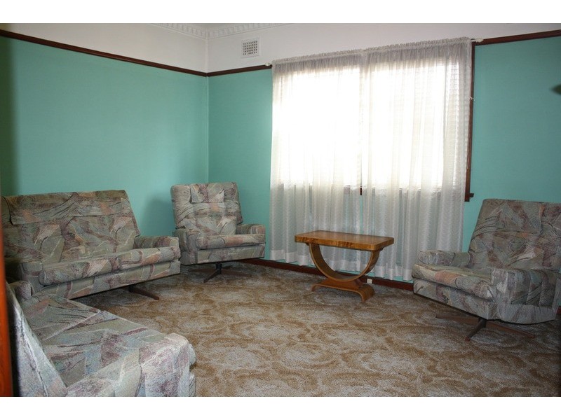 70 Hinemoa Street, Panania NSW 2213