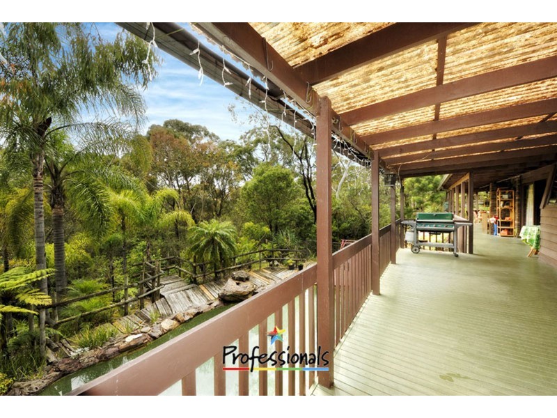 61 Austin Street, Illawong NSW 2234