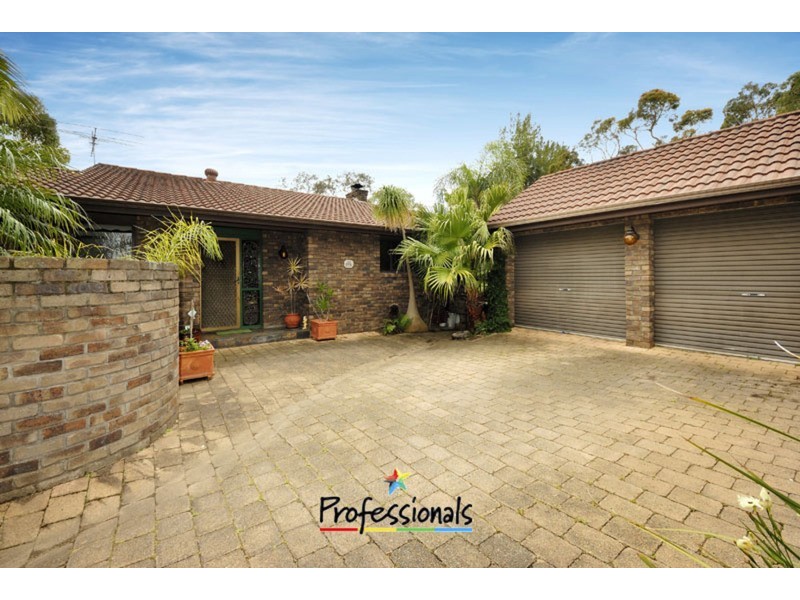61 Austin Street, Illawong NSW 2234