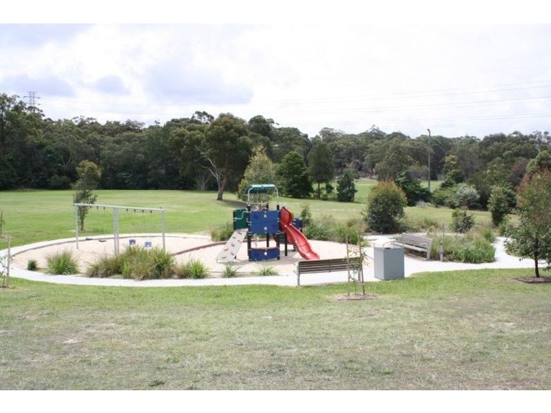 61 Austin Street, Illawong NSW 2234