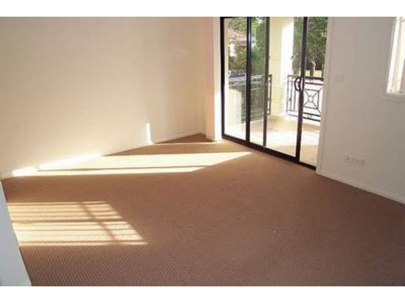 33 Rivenoak Avenue, Padstow NSW 2211