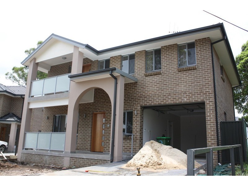 2/23-25 Montgomery Street, Revesby NSW 2212