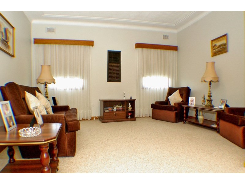 74 Chamberlain Road, Padstow NSW 2211