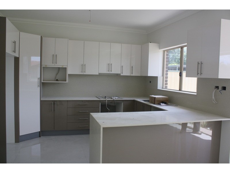 11a Matthews Avenue, East Hills NSW 2213