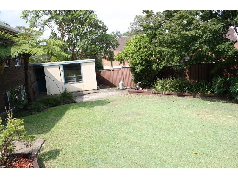 10 Phyllis Avenue, Picnic Point NSW 2213