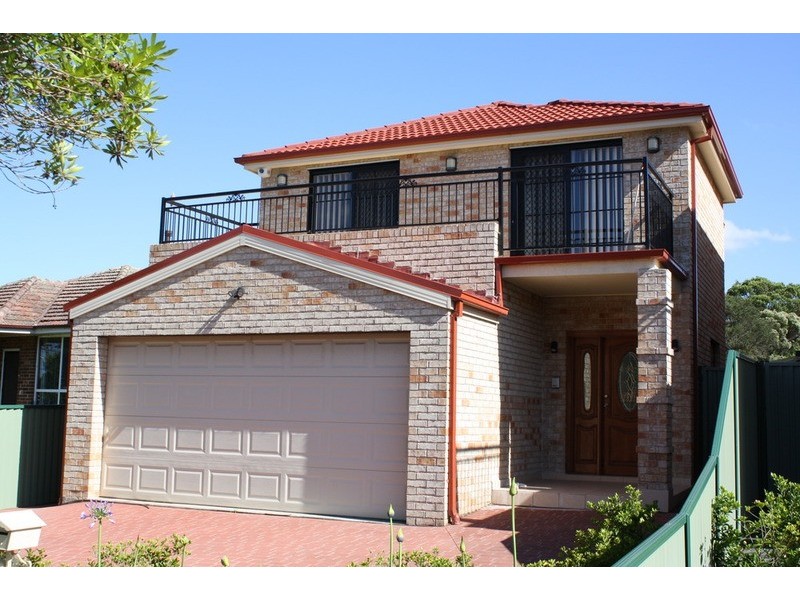 6A Flood Avenue, Revesby NSW 2212