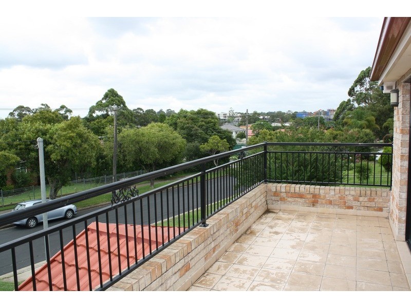 6A Flood Avenue, Revesby NSW 2212