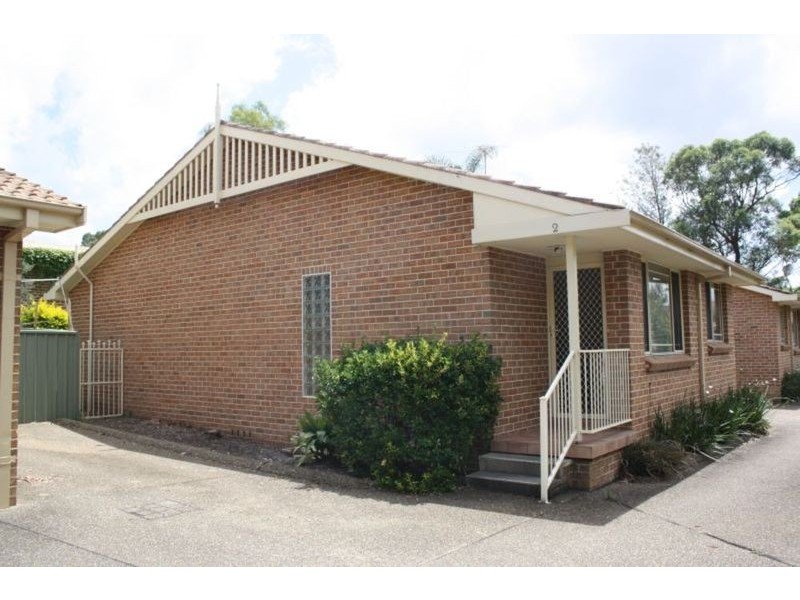 2/10 Forrest Road, East Hills NSW 2213