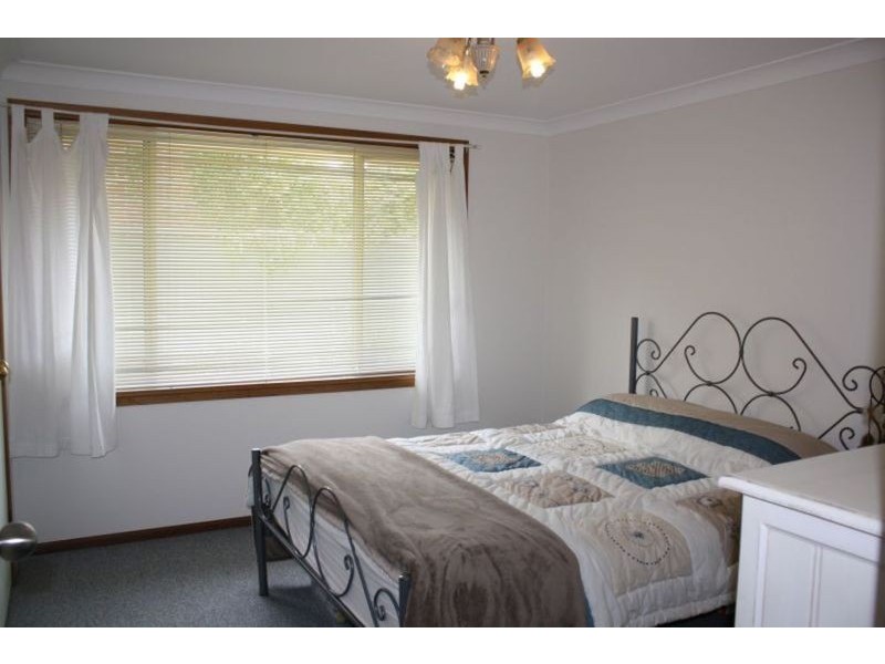 2/10 Forrest Road, East Hills NSW 2213