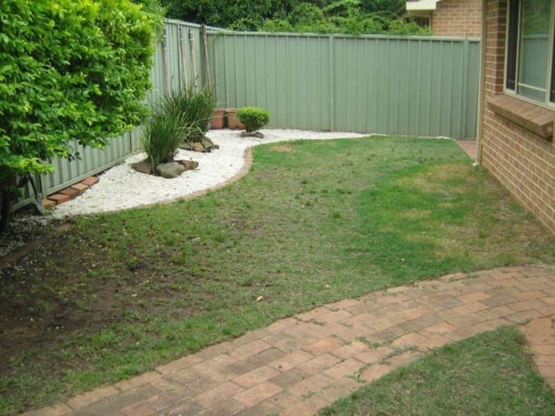 2/10 Forrest Road, East Hills NSW 2213