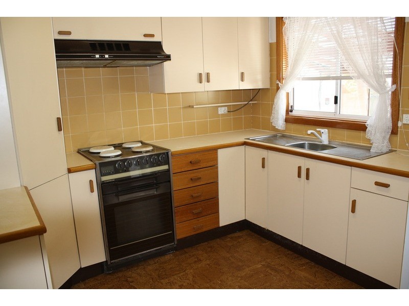 33 Prince Street, Picnic Point NSW 2213