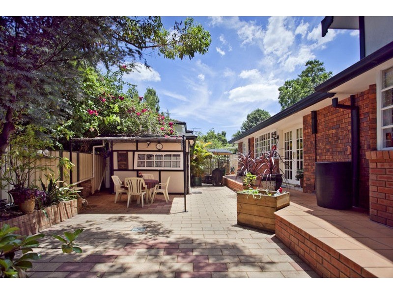 674 Henry Lawson Drive, East Hills NSW 2213