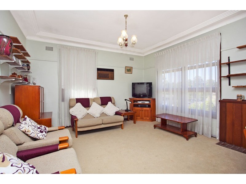 39 Astley Avenue, Padstow NSW 2211