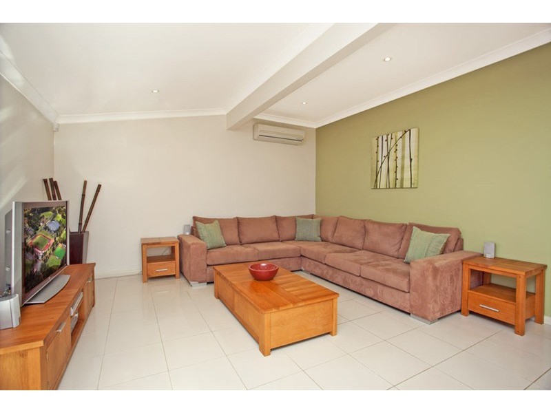 1 Paul Street, Panania NSW 2213