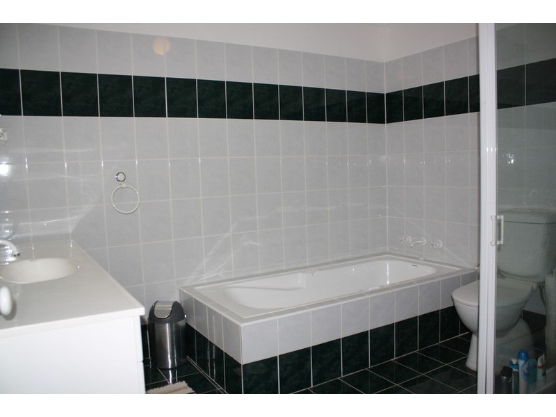 5B Clyfford Place, Panania NSW 2213