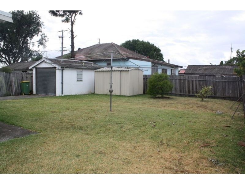 33 Sphinx Avenue, Revesby NSW 2212