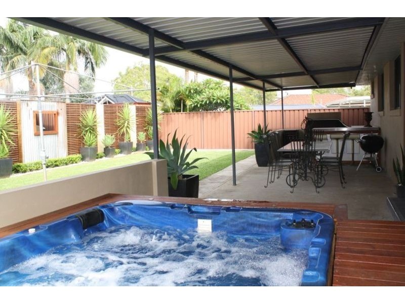 21 Sinai Avenue, Milperra NSW 2214