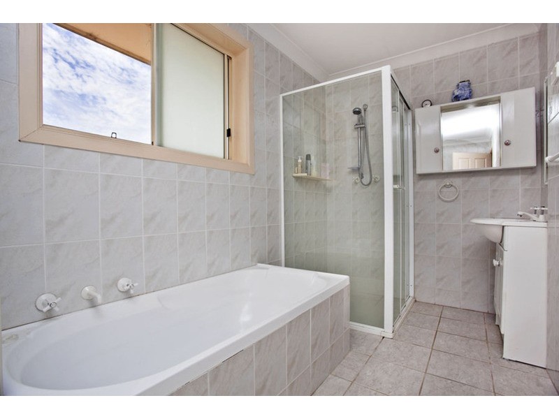 8/6 Lehn Road, East Hills NSW 2213