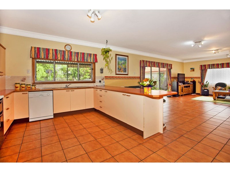 17 Broe Avenue, East Hills NSW 2213