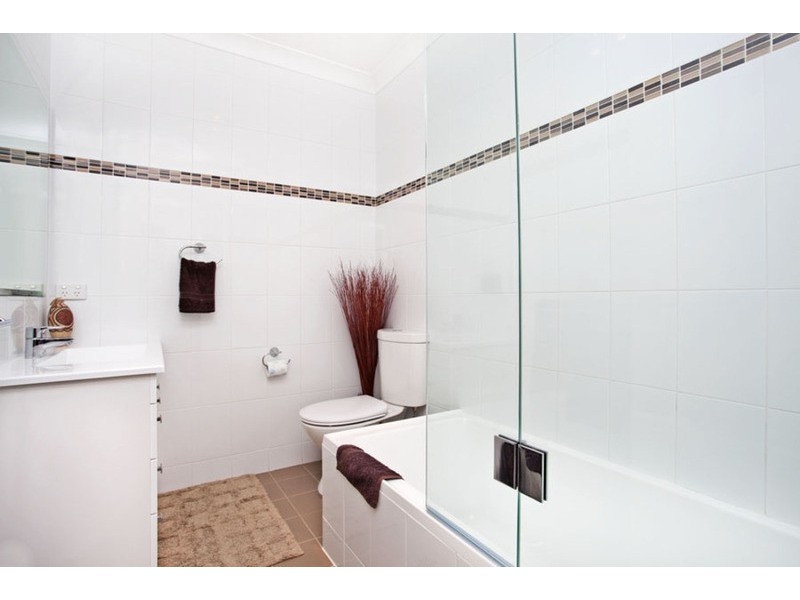 15 Kathleen Parade, Picnic Point NSW 2213