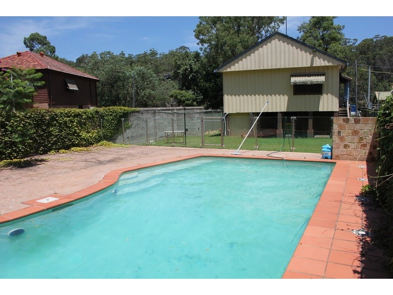 35 Carinya Road, Picnic Point NSW 2213