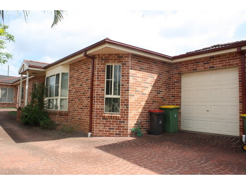 2/52 Ely Street, Revesby NSW 2212