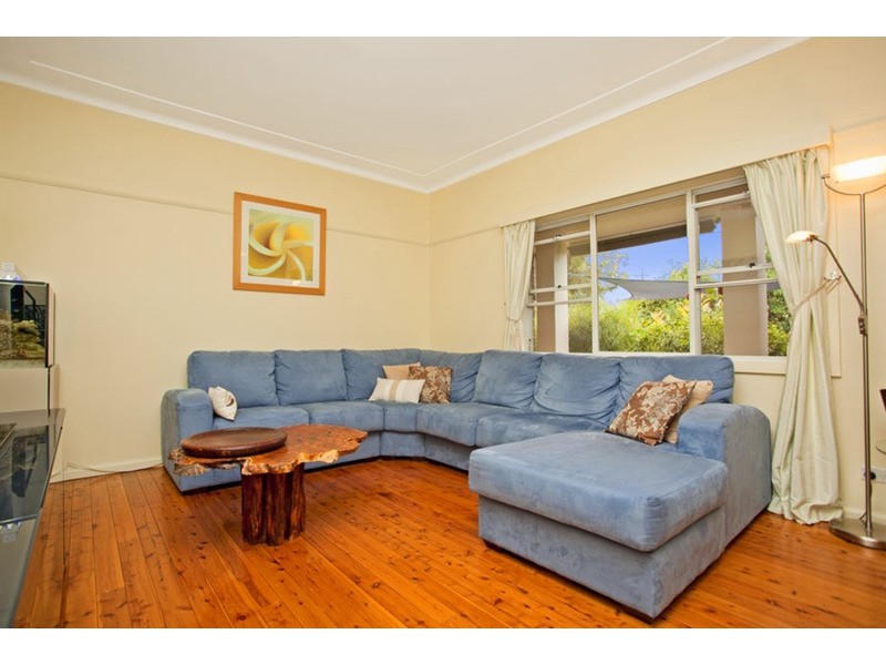 21 Garnsey Avenue, Panania NSW 2213