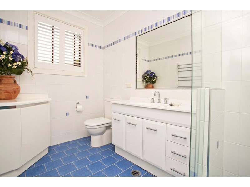 14 Austin Boulevard, Picnic Point NSW 2213