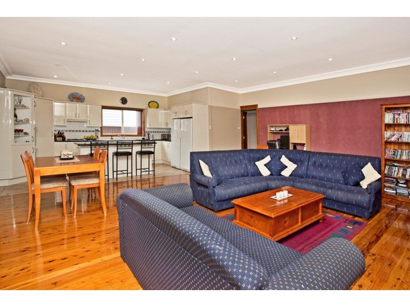 13 Chamberlain Road, Padstow NSW 2211