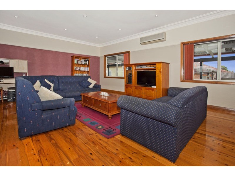 13 Chamberlain Road, Padstow NSW 2211