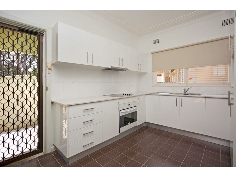 653 Henry Lawson Drive, East Hills NSW 2213