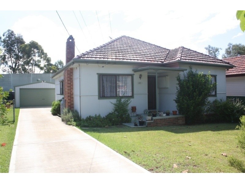 13 Carrington Street, Revesby NSW 2212