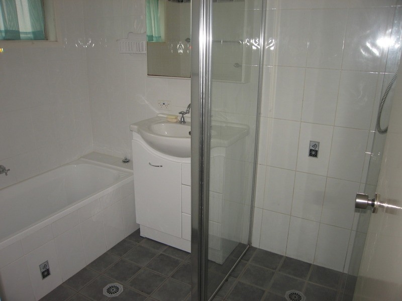 6 Peeler Place, Milperra NSW 2214