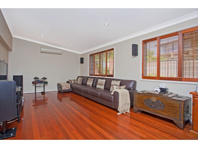 7 Mapleleaf Drive, Padstow NSW 2211