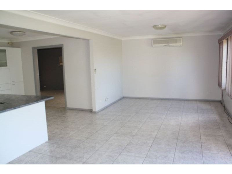 35 Fromelles Avenue, Milperra NSW 2214