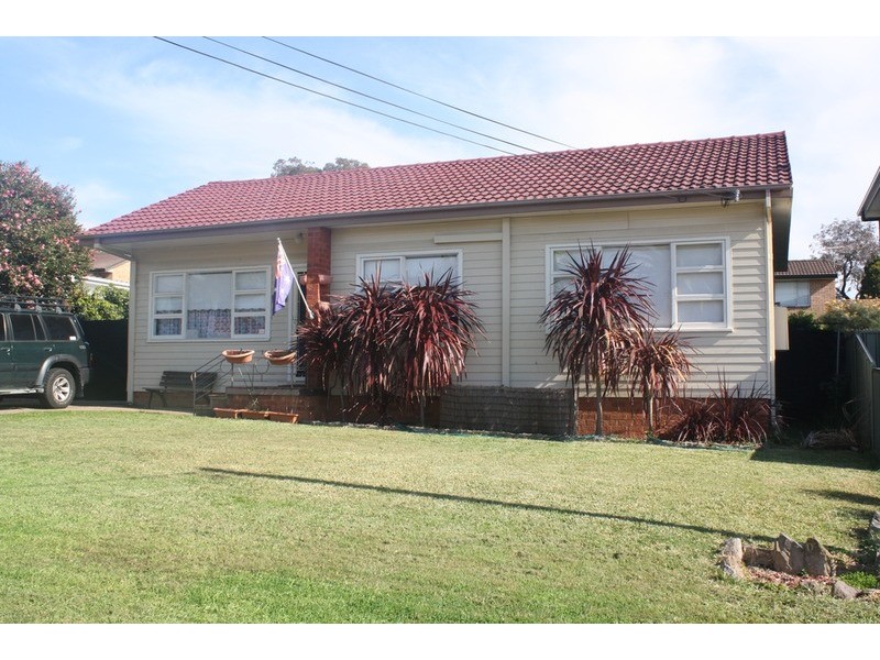 14 Mahnken Avenue, Revesby NSW 2212