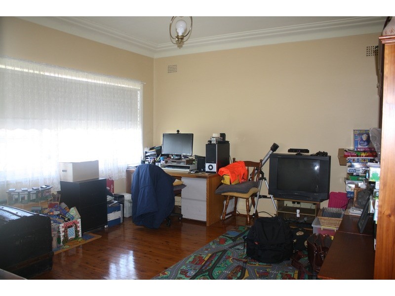 14 Mahnken Avenue, Revesby NSW 2212