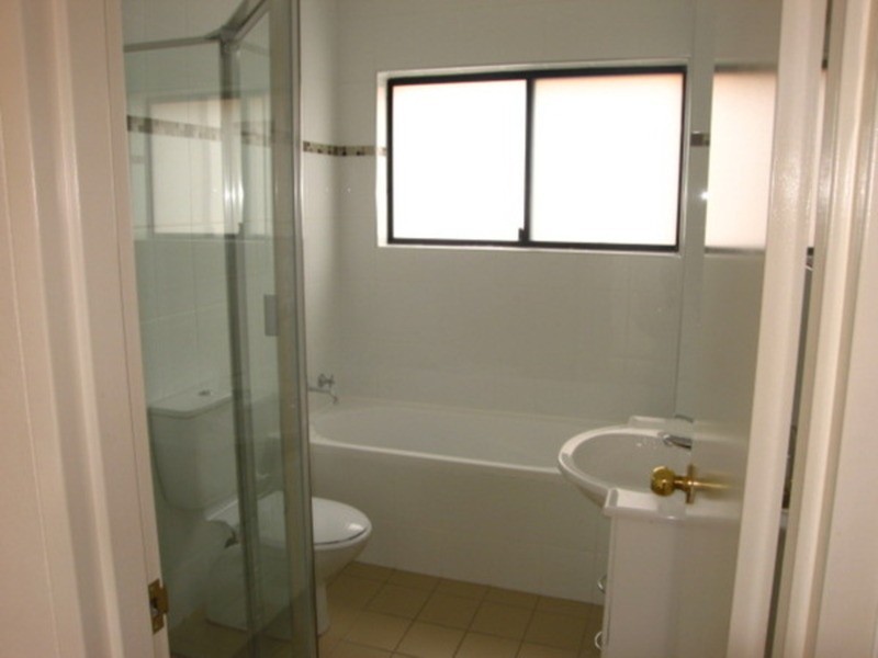 4/18 Howard Road, Padstow NSW 2211