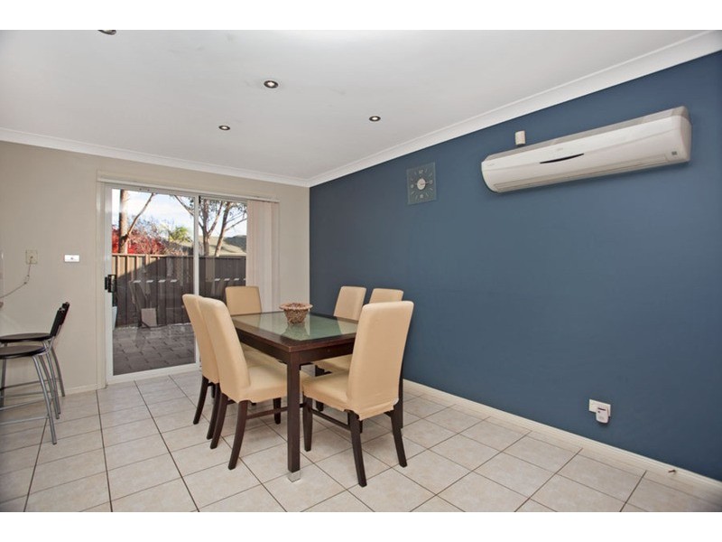 2/32 Claremont Court, Wattle Grove NSW 2173