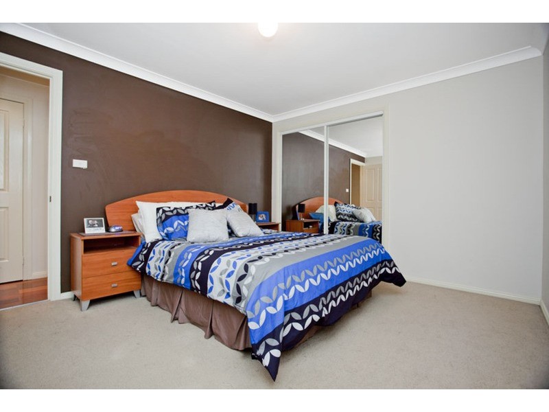 2/32 Claremont Court, Wattle Grove NSW 2173