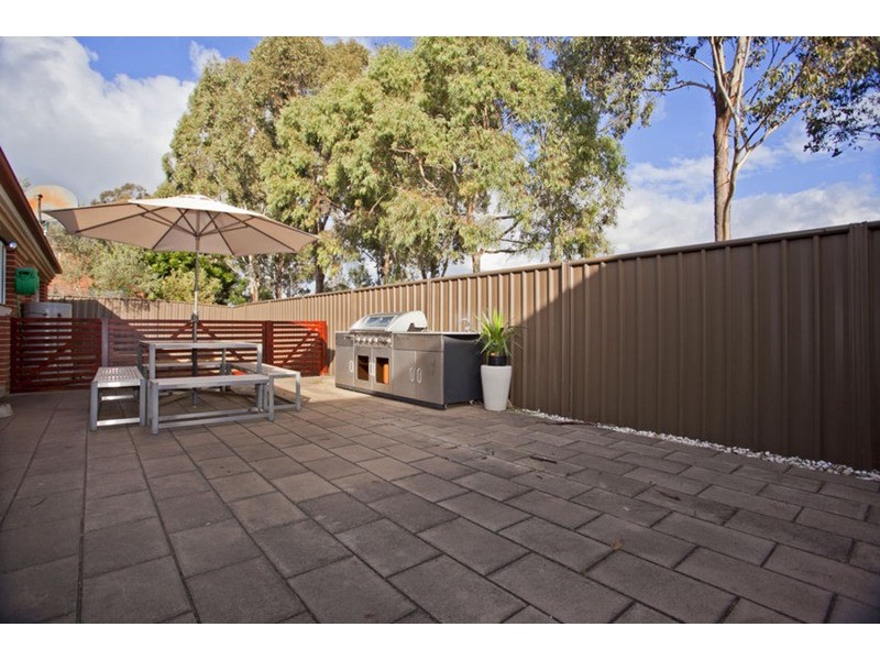 2/32 Claremont Court, Wattle Grove NSW 2173
