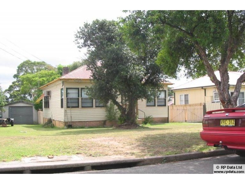 44 Cammarlie Avenue, East Hills NSW 2213