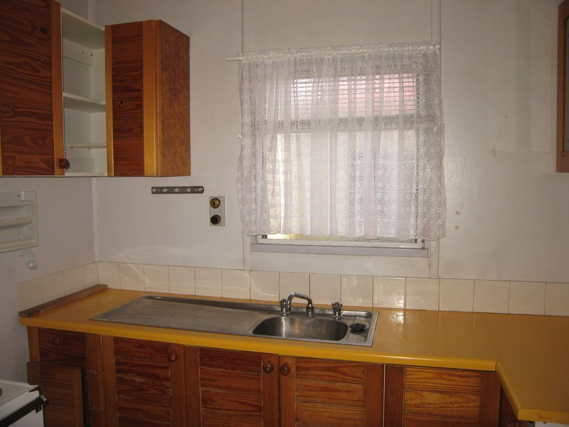 44 Cammarlie Avenue, East Hills NSW 2213