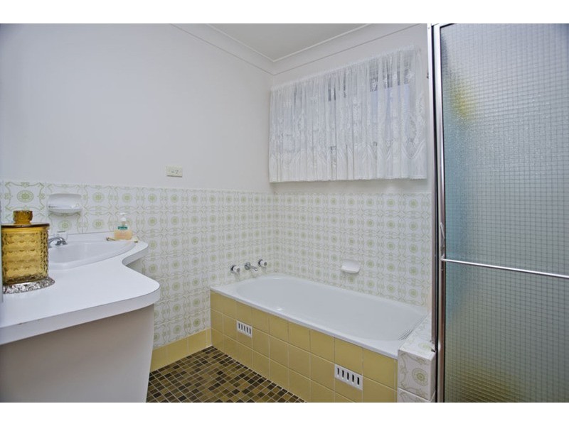 6 Parer Avenue, Condell Park NSW 2200