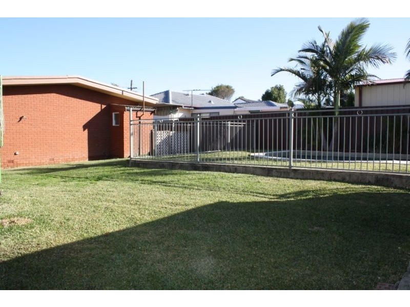 11 Dernancourt Parade, Milperra NSW 2214