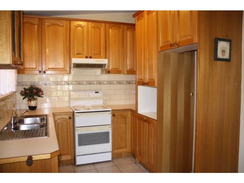 11 Dernancourt Parade, Milperra NSW 2214