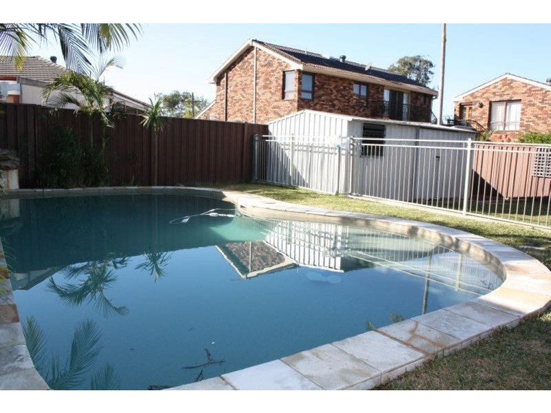 11 Dernancourt Parade, Milperra NSW 2214